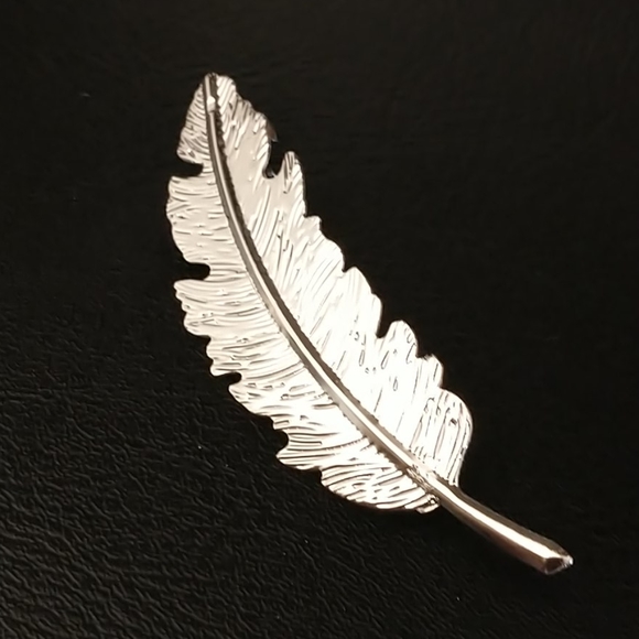 Feather hair clip - Picture 6 of 7